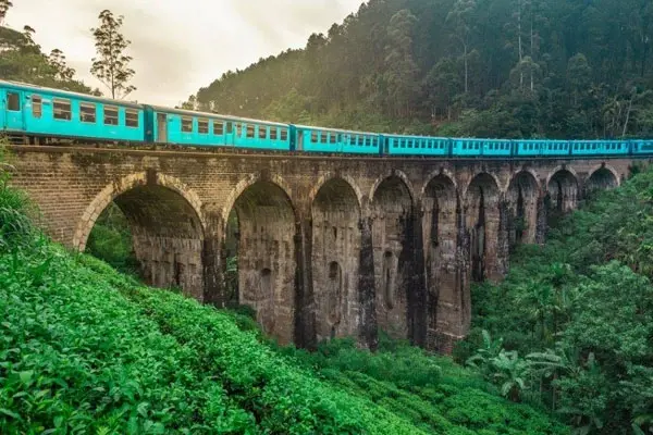 Essential Sri Lanka