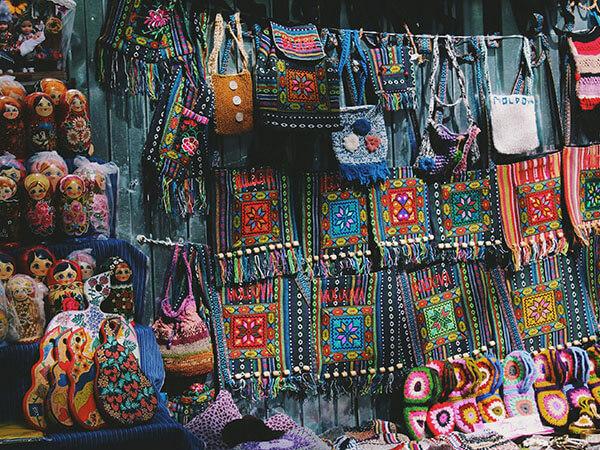Hand craft, bathik and linen shopping